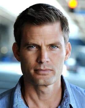 Casper Van Dien